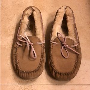 Ugg slippers! Size US 7